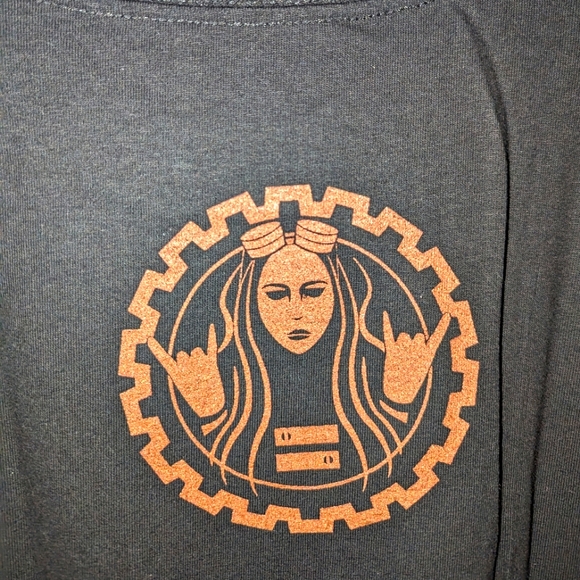 WWE Becky Lynch Authentic T-Shirt - Picture 4 of 6